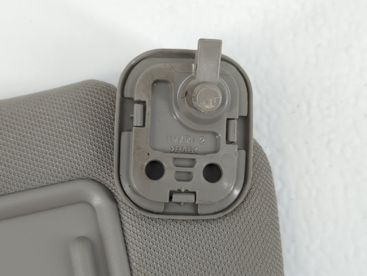 2019-2021 Hyundai Santa Fe Sun Visor Shade Replacement Passenger Right Mirror Fits Fits 2019 2020 2021 OEM Used Auto Parts - Oemusedautoparts1.com