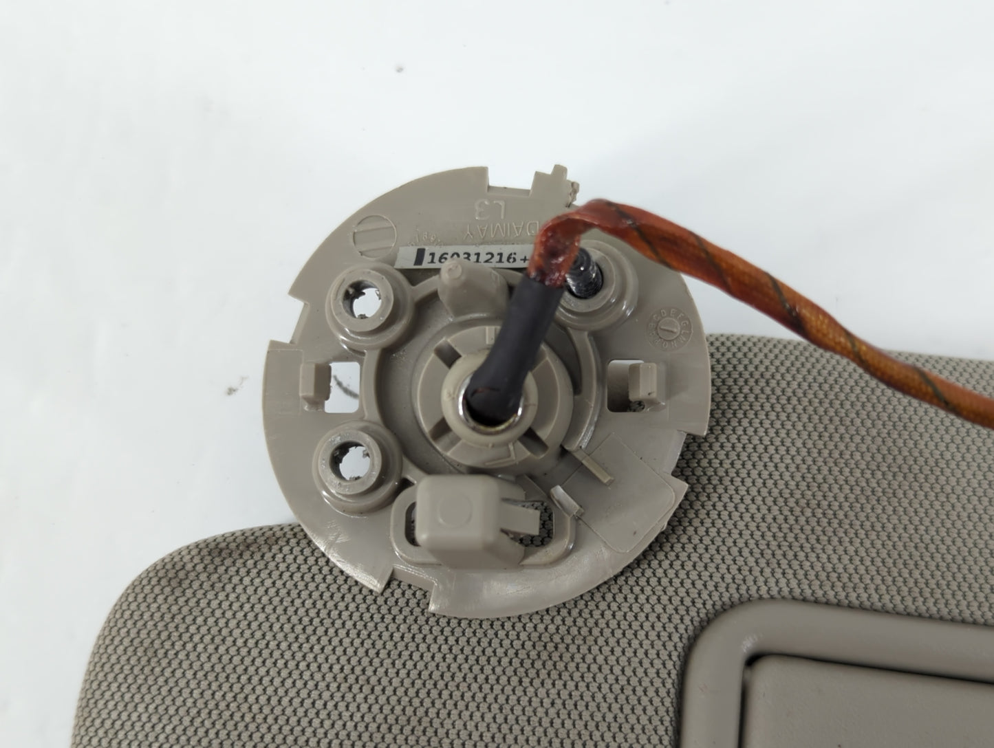 2014-2018 Cadillac Ats Sun Visor Shade Replacement Driver Left Mirror Fits Fits 2014 2015 2016 2017 2018 2019 OEM Used Auto Parts - Oemusedautoparts1.com