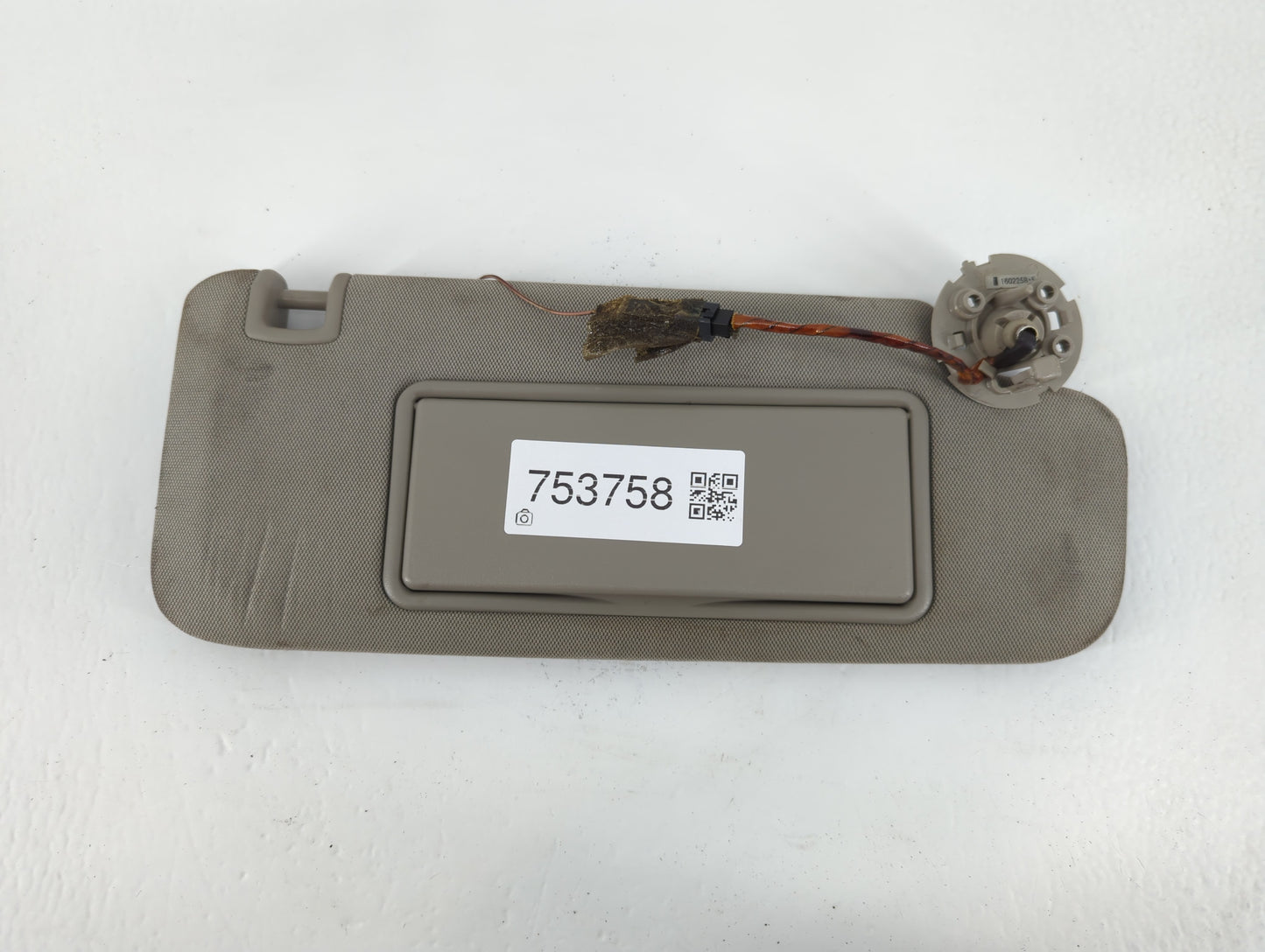 2014-2018 Cadillac Ats Sun Visor Shade Replacement Passenger Right Mirror Fits Fits 2014 2015 2016 2017 2018 2019 OEM Used Auto Parts - Oemusedautoparts1.com