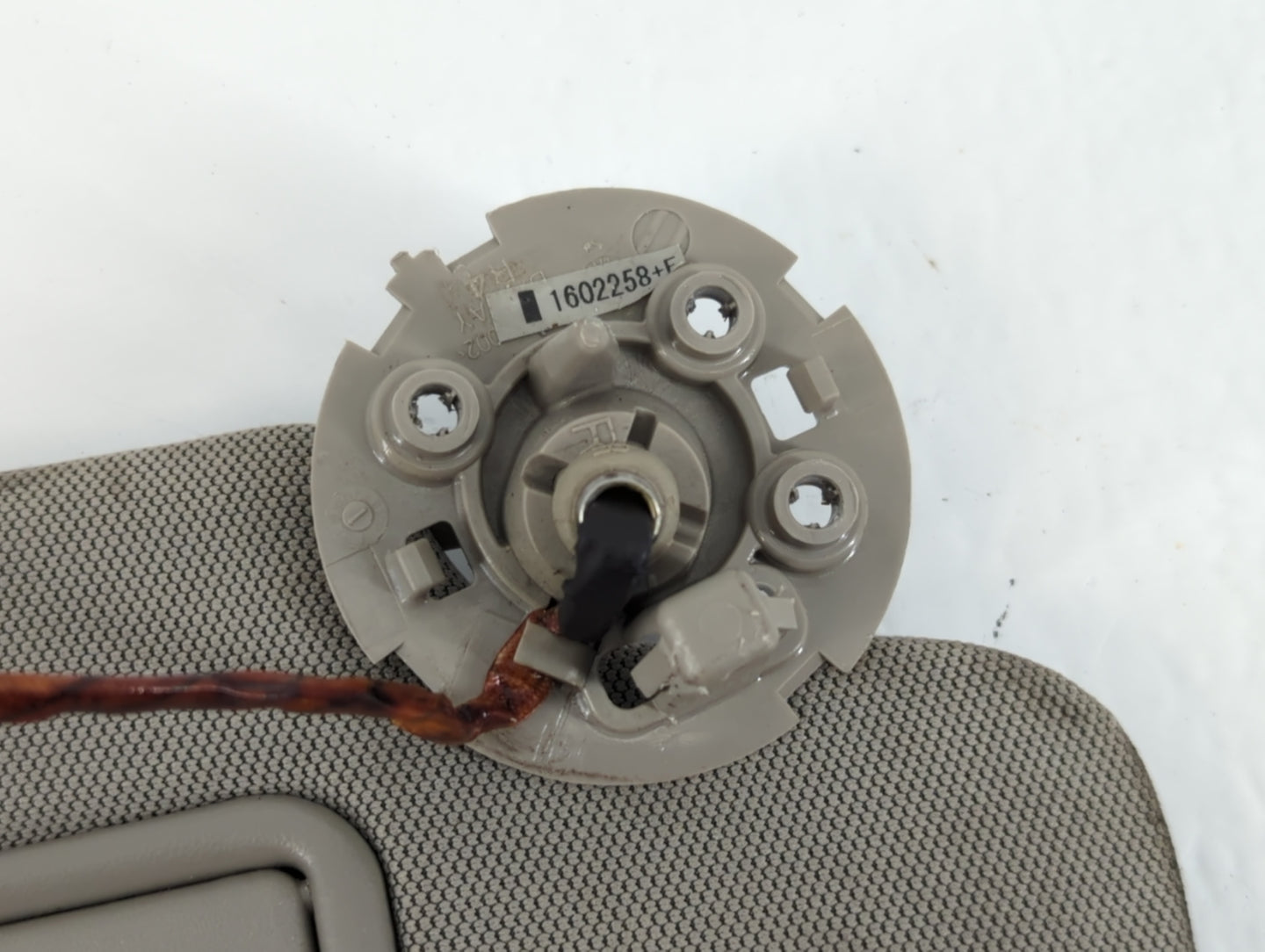 2014-2018 Cadillac Ats Sun Visor Shade Replacement Passenger Right Mirror Fits Fits 2014 2015 2016 2017 2018 2019 OEM Used Auto Parts - Oemusedautoparts1.com