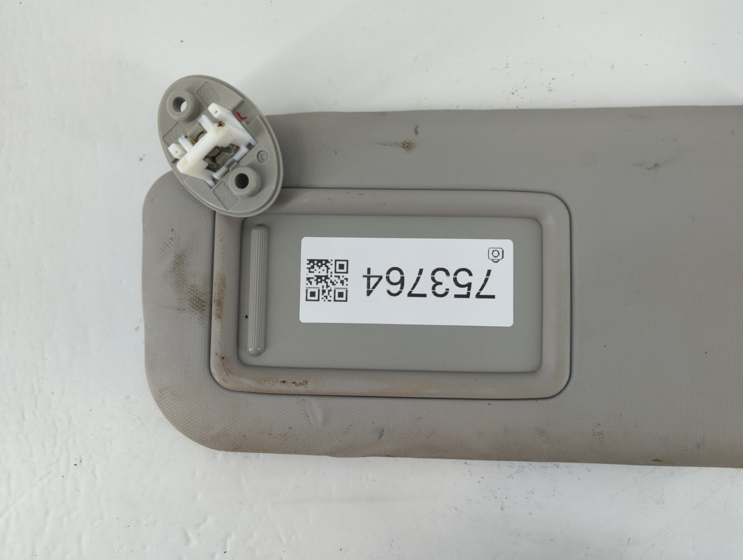 2017-2019 Toyota Corolla Sun Visor Shade Replacement Passenger Right Mirror Fits Fits 2017 2018 2019 OEM Used Auto Parts - Oemusedautoparts1.com