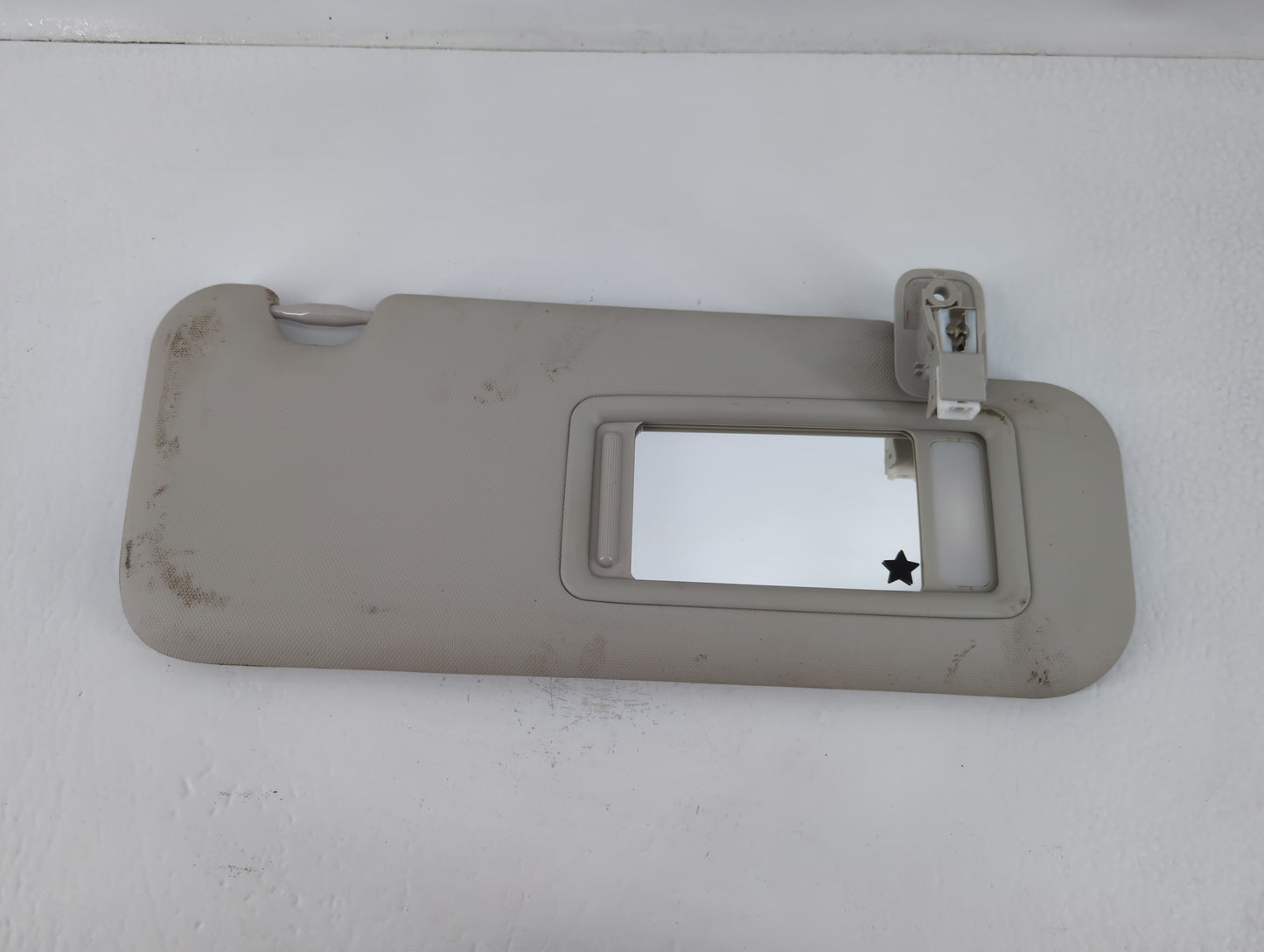 2014-2017 Mazda 6 Sun Visor Shade Replacement Passenger Right Mirror Fits Fits 2014 2015 2016 2017 2018 OEM Used Auto Parts - Oemusedautoparts1.com