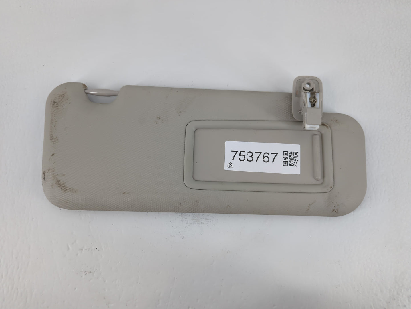 2014-2017 Mazda 6 Sun Visor Shade Replacement Passenger Right Mirror Fits Fits 2014 2015 2016 2017 2018 OEM Used Auto Parts - Oemusedautoparts1.com