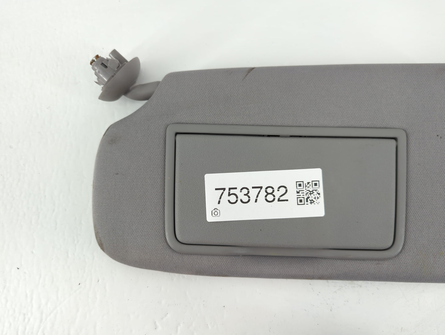 2017-2019 Honda Cr-V Sun Visor Shade Replacement Passenger Right Mirror Fits Fits 2017 2018 2019 OEM Used Auto Parts - Oemusedautoparts1.com