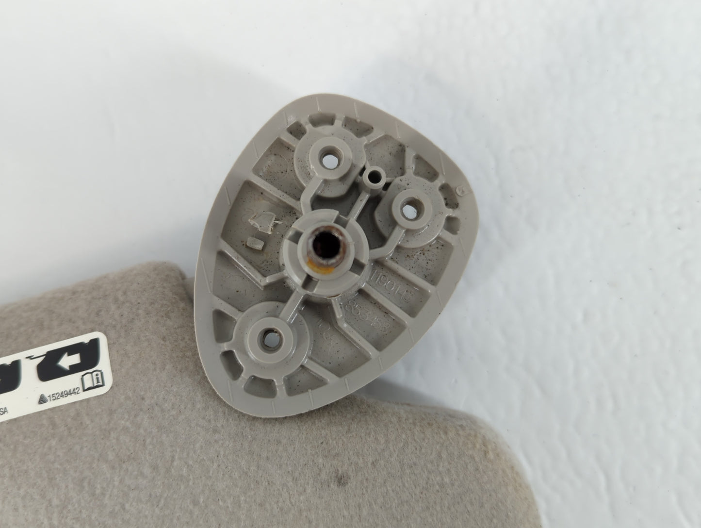 2005-2007 Buick Rainier Sun Visor Shade Replacement Passenger Right Mirror Fits Fits 2005 2006 2007 OEM Used Auto Parts - Oemusedautoparts1.com