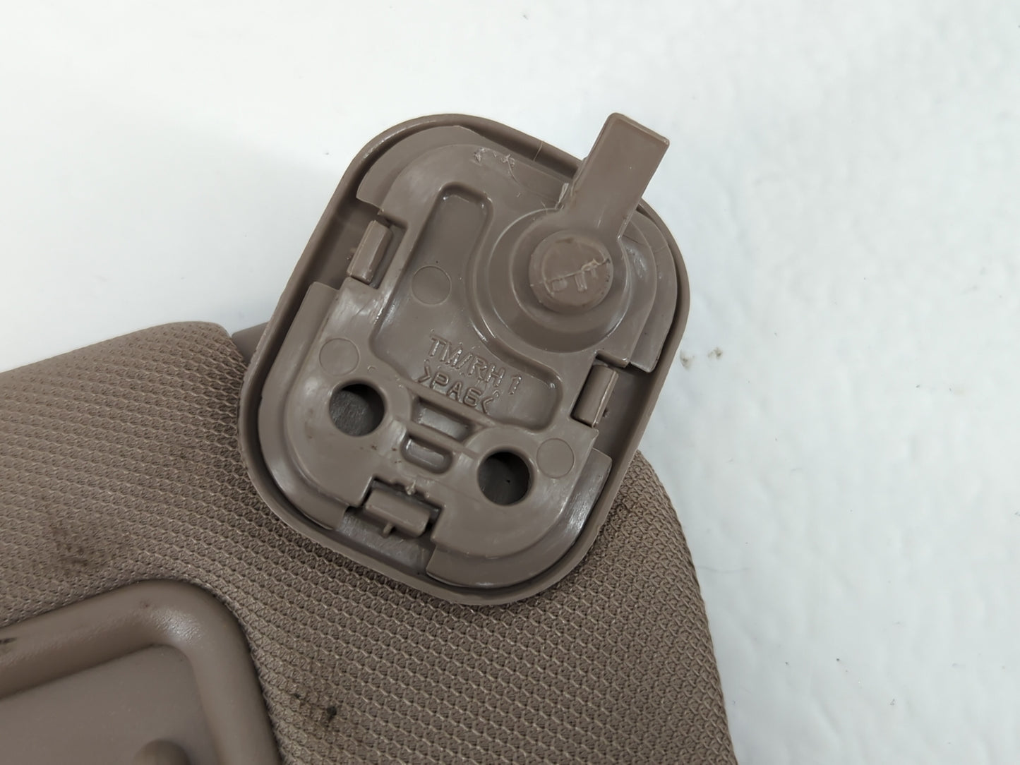 2019-2021 Hyundai Santa Fe Sun Visor Shade Replacement Passenger Right Mirror Fits Fits 2019 2020 2021 OEM Used Auto Parts - Oemusedautoparts1.com