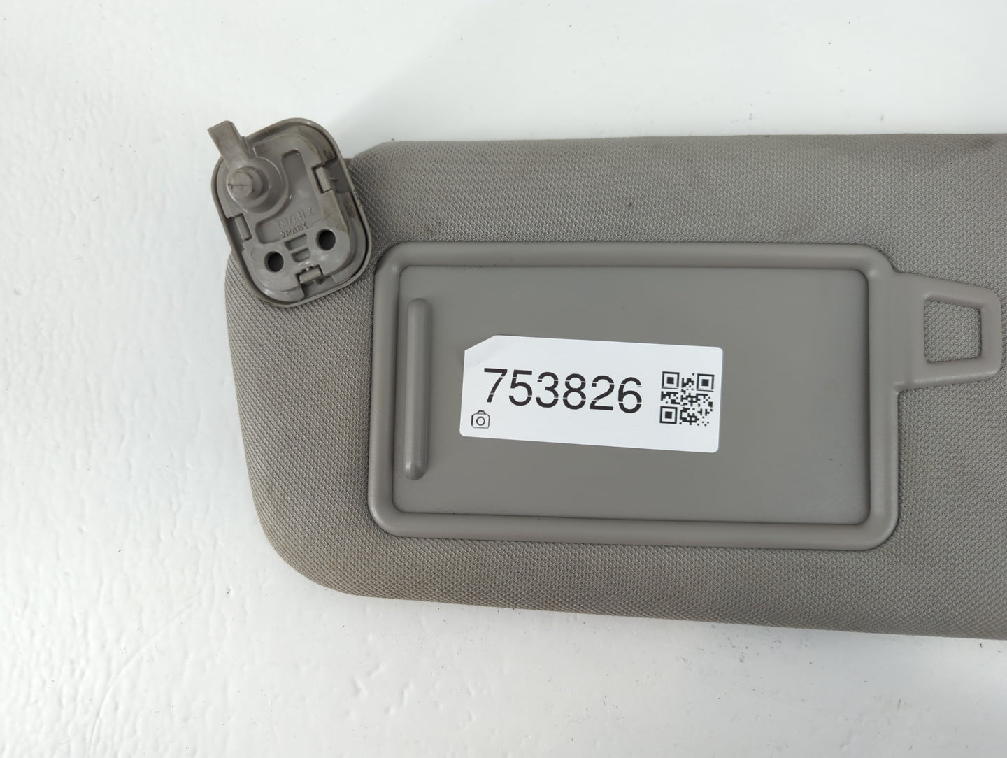 2019-2021 Hyundai Santa Fe Sun Visor Shade Replacement Driver Left Mirror Fits Fits 2019 2020 2021 OEM Used Auto Parts - Oemusedautoparts1.com