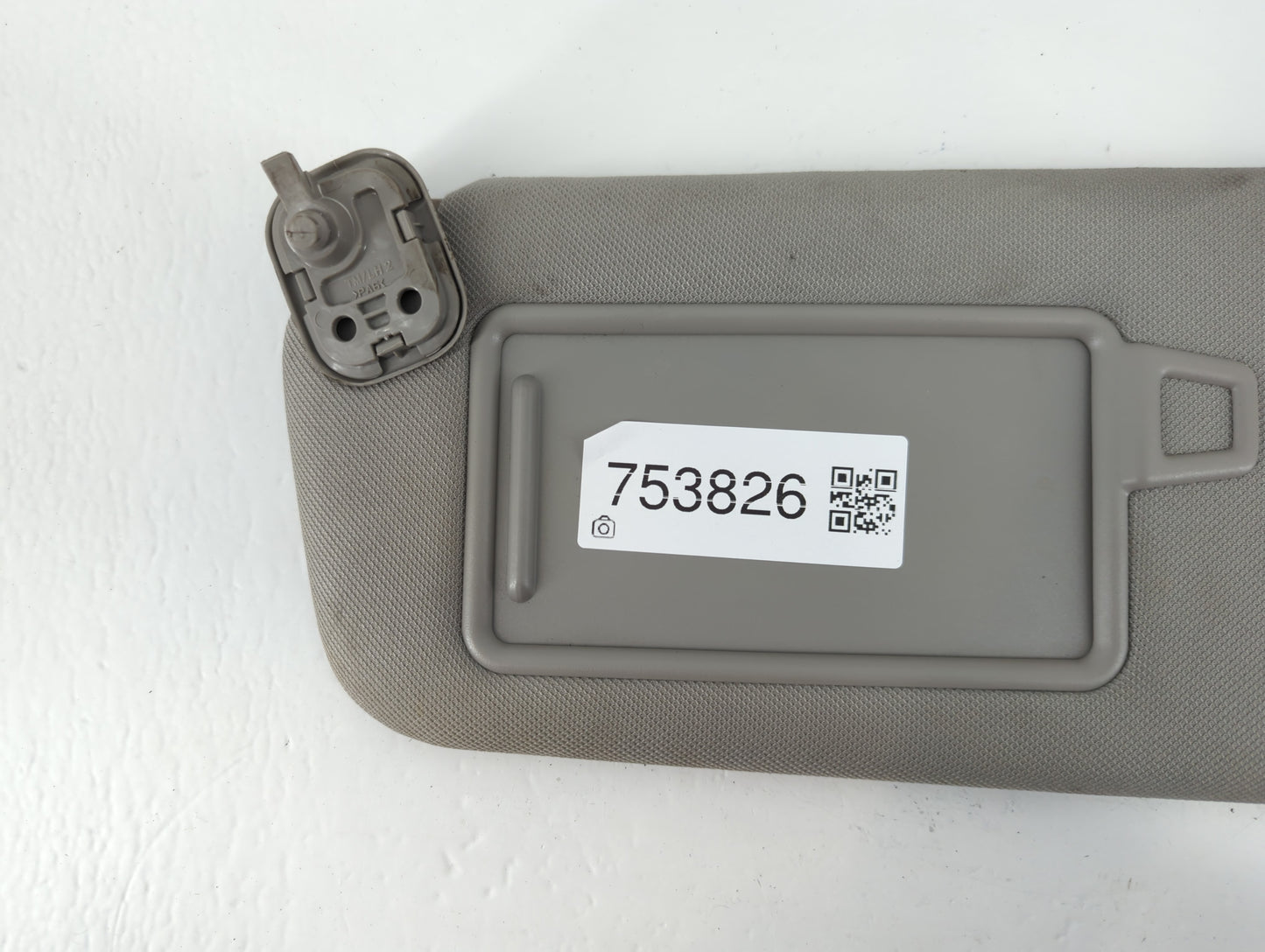 2019-2021 Hyundai Santa Fe Sun Visor Shade Replacement Driver Left Mirror Fits Fits 2019 2020 2021 OEM Used Auto Parts - Oemusedautoparts1.com