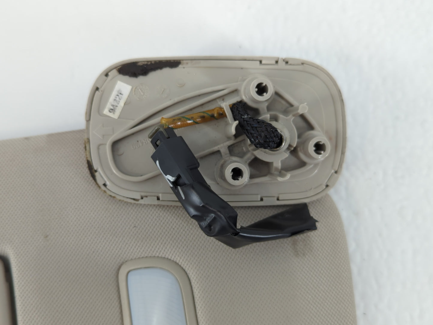 2007-2013 Chevrolet Silverado 1500 Sun Visor Shade Replacement Passenger Right Mirror Fits OEM Used Auto Parts - Oemusedautoparts1.com