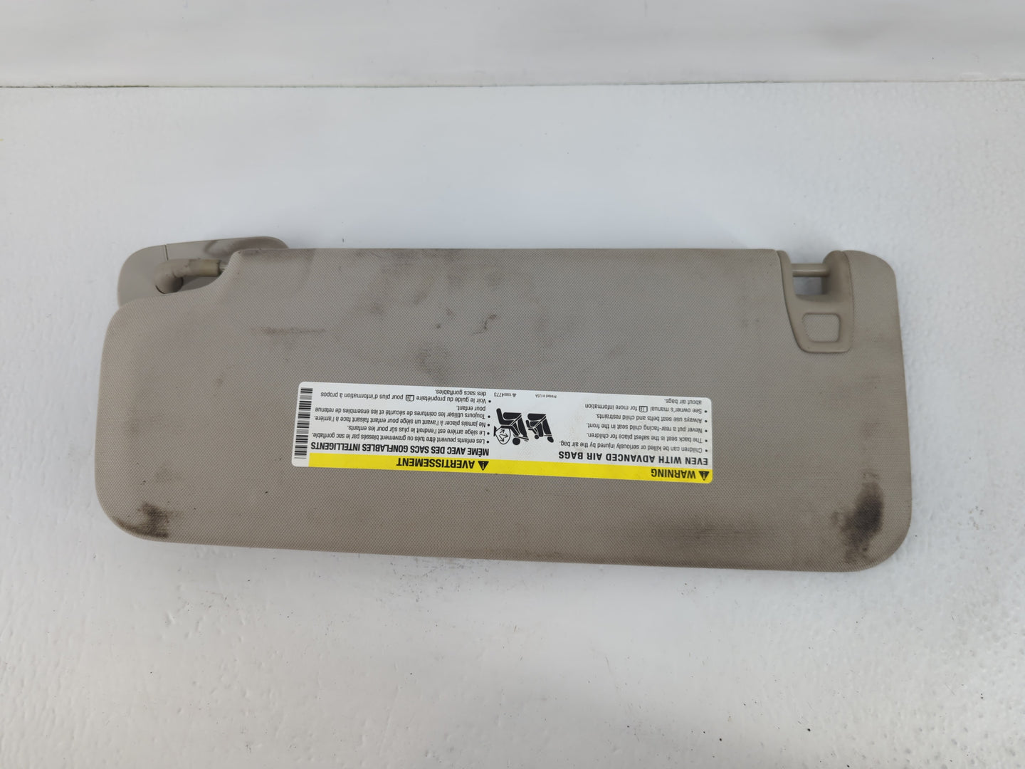 2007-2013 Chevrolet Silverado 1500 Sun Visor Shade Replacement Passenger Right Mirror Fits OEM Used Auto Parts - Oemusedautoparts1.com