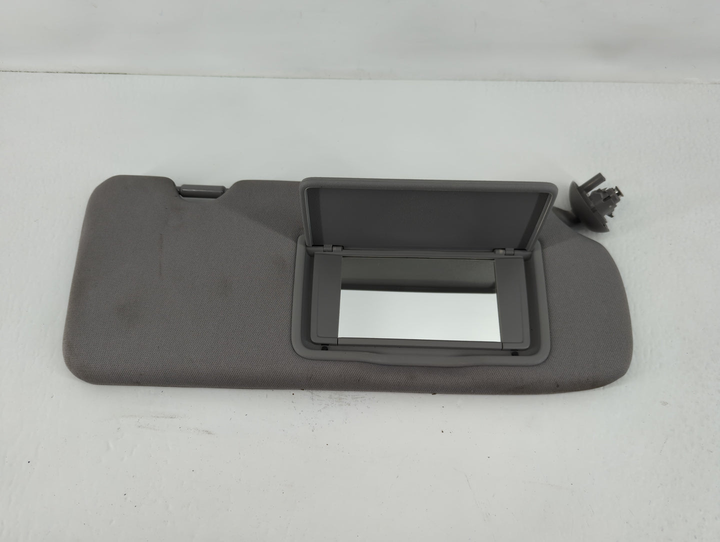 2017-2019 Honda Cr-V Sun Visor Shade Replacement Passenger Right Mirror Fits Fits 2017 2018 2019 OEM Used Auto Parts - Oemusedautoparts1.com