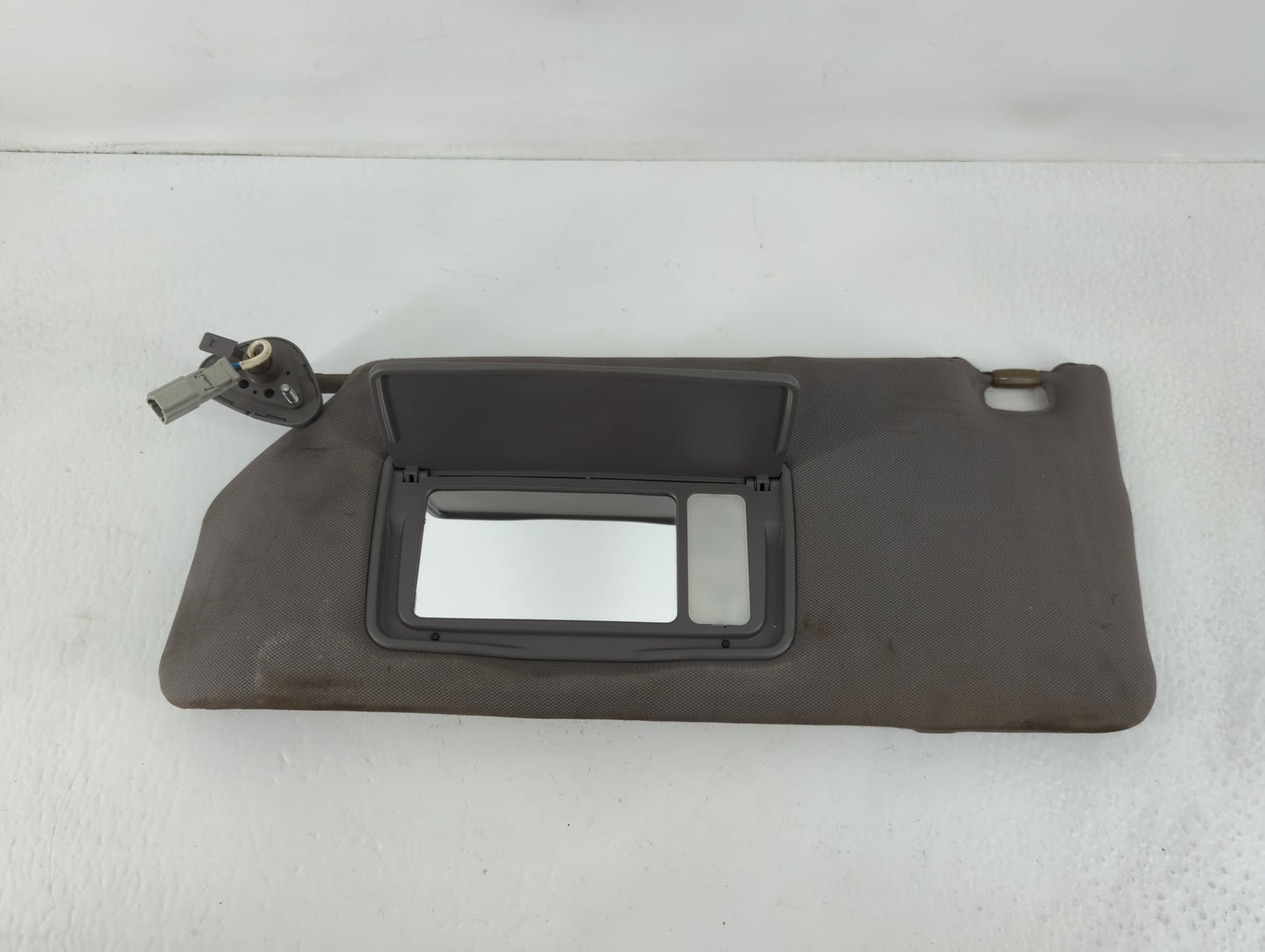 2006-2010 Honda Odyssey Sun Visor Shade Replacement Driver Left Mirror Fits Fits 2006 2007 2008 2009 2010 OEM Used Auto Parts - Oemusedautoparts1.com
