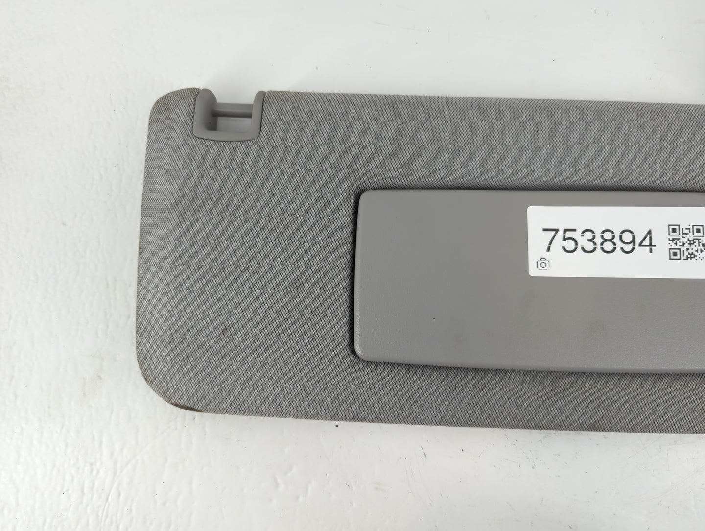 2014-2019 Gmc Sierra 1500 Sun Visor Shade Replacement Passenger Right Mirror Fits Fits 2014 2015 2016 2017 2018 2019 OEM Used Auto Parts - Oemusedautoparts1.com