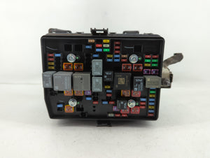 2020 Chevrolet Silverado 2500 Fusebox Fuse Box Panel Relay Module P/N:PE-MD25 Fits Fits 2019 2021 2022 OEM Used Auto Parts