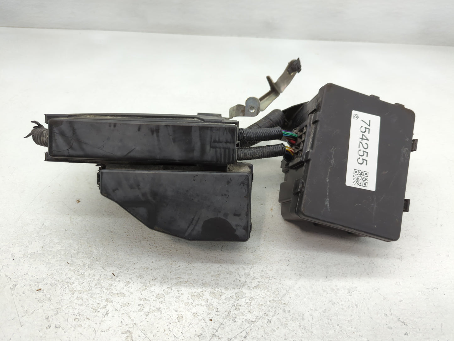 2015 Nissan Altima Fusebox Fuse Box Panel Relay Module P/N:3492 Fits OEM Used Auto Parts - Oemusedautoparts1.com