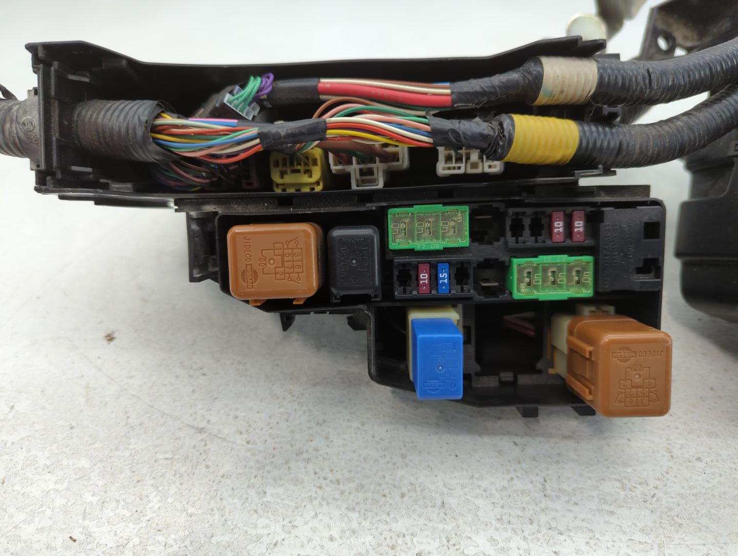2015 Nissan Altima Fusebox Fuse Box Panel Relay Module P/N:3492 Fits OEM Used Auto Parts - Oemusedautoparts1.com