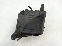2019-2020 Hyundai Santa Fe Fusebox Fuse Box Panel Relay Module P/N:9120062400TA Fits Fits 2019 2020 OEM Used Auto Parts - Oemusedautoparts1.com