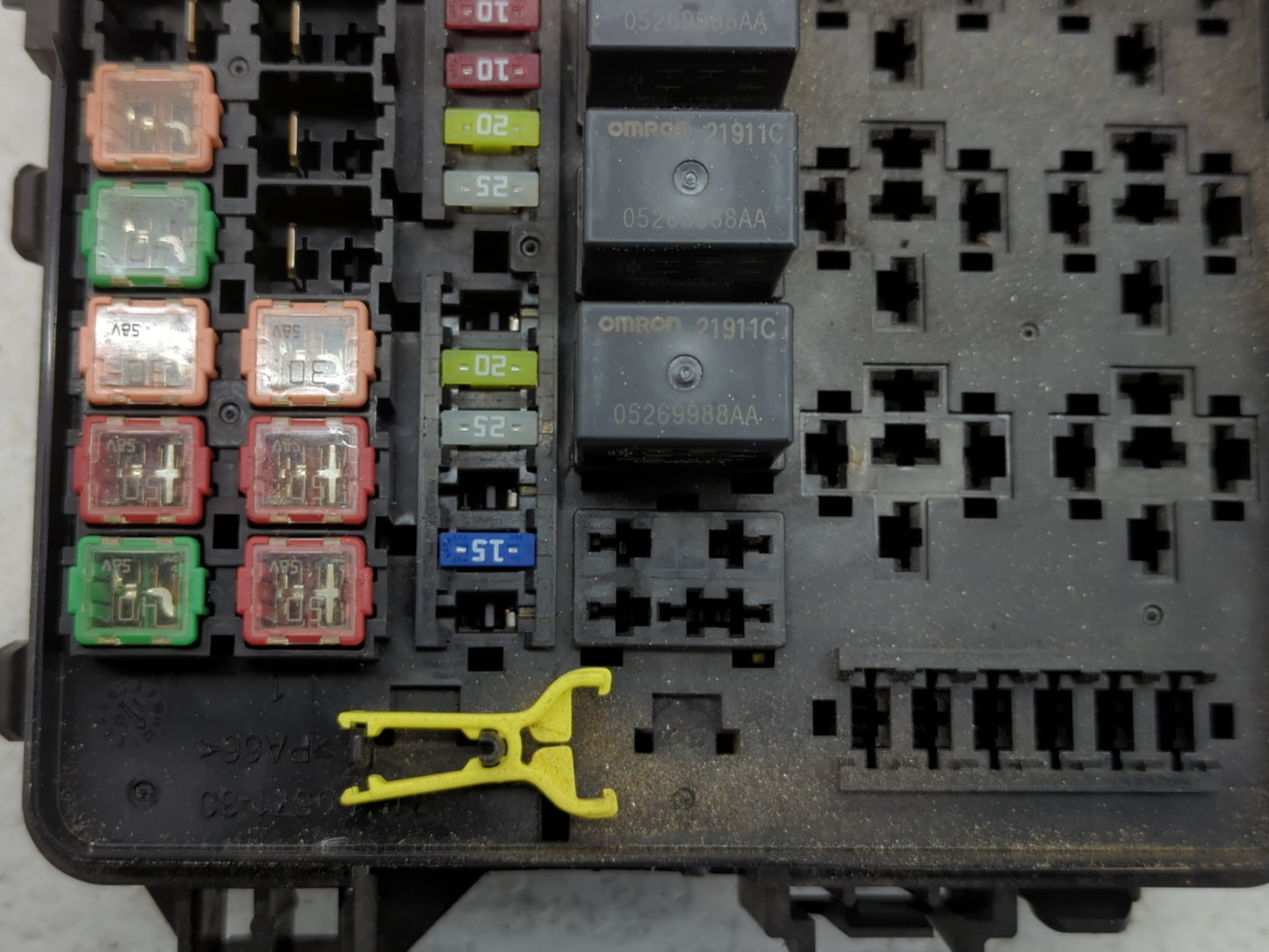 2017 Dodge Charger Fusebox Fuse Box Panel Relay Module P/N:P68304839AD Fits OEM Used Auto Parts - Oemusedautoparts1.com