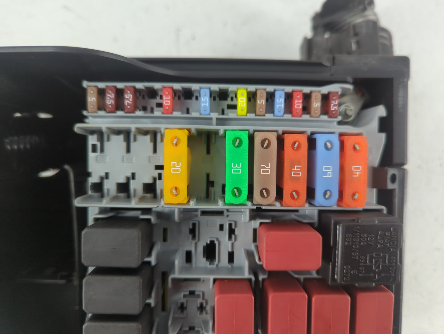 2012-2017 Fiat 500 Fusebox Fuse Box Panel Relay Module P/N:53100999 Fits Fits 2012 2013 2014 2015 2016 2017 OEM Used Auto Parts - Oemusedautoparts1.com