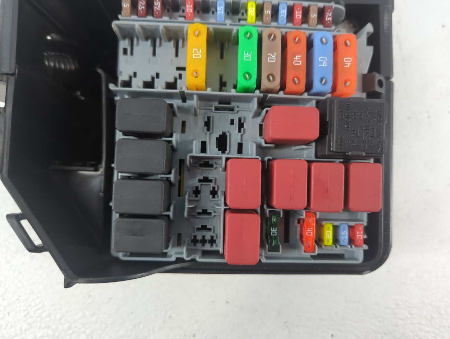 2012-2017 Fiat 500 Fusebox Fuse Box Panel Relay Module P/N:53100999 Fits Fits 2012 2013 2014 2015 2016 2017 OEM Used Auto Parts - Oemusedautoparts1.com