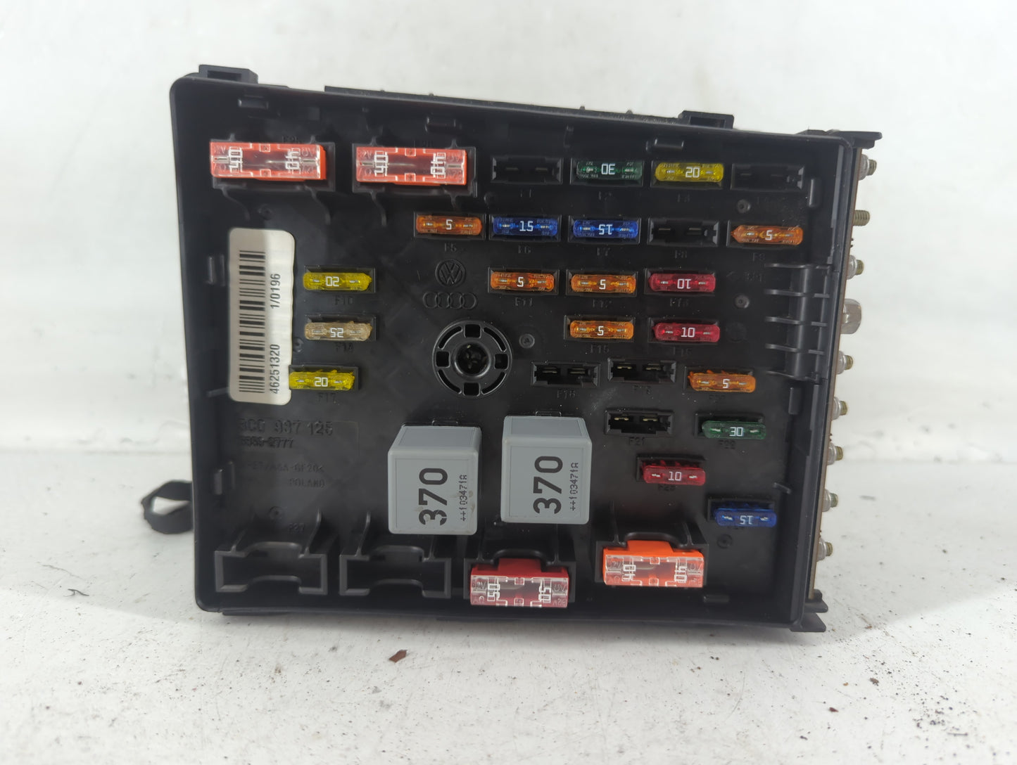 2009-2012 Volkswagen Cc Fusebox Fuse Box Panel Relay Module P/N:6359-2777 3C0 937 125 Fits Fits 2009 2010 2011 2012 OEM Used Auto Parts - Oemusedautoparts1.com