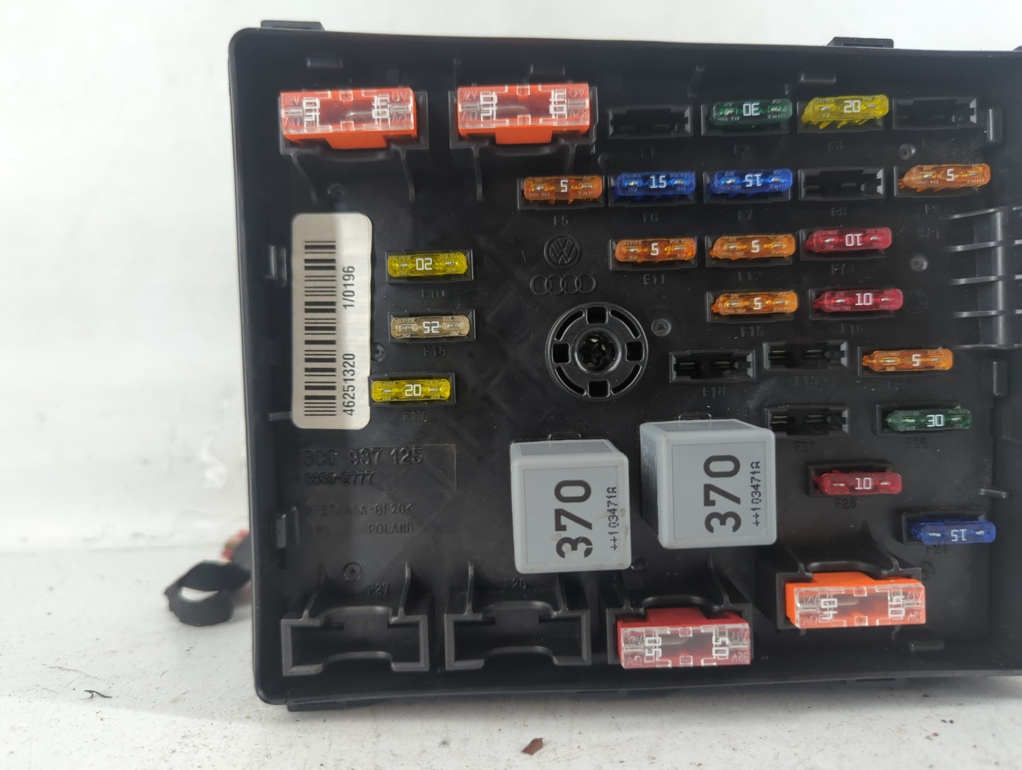 2009-2012 Volkswagen Cc Fusebox Fuse Box Panel Relay Module P/N:6359-2777 3C0 937 125 Fits Fits 2009 2010 2011 2012 OEM Used Auto Parts - Oemusedautoparts1.com