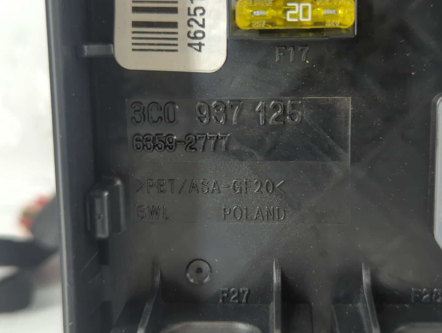 2009-2012 Volkswagen Cc Fusebox Fuse Box Panel Relay Module P/N:6359-2777 3C0 937 125 Fits Fits 2009 2010 2011 2012 OEM Used Auto Parts - Oemusedautoparts1.com