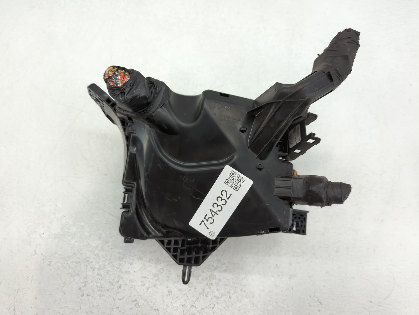 2021 Kia K5 Fusebox Fuse Box Panel Relay Module P/N:919B5-L0110 Fits OEM Used Auto Parts - Oemusedautoparts1.com