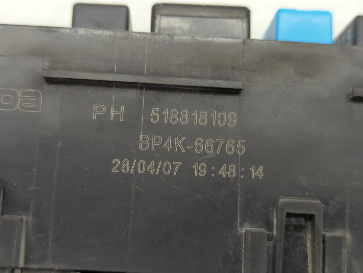 2007-2009 Mazda Cx-7 Fusebox Fuse Box Panel Relay Module P/N:BP4K-66765 518818109 Fits Fits 2007 2008 2009 OEM Used Auto Parts - Oemusedautoparts1.com