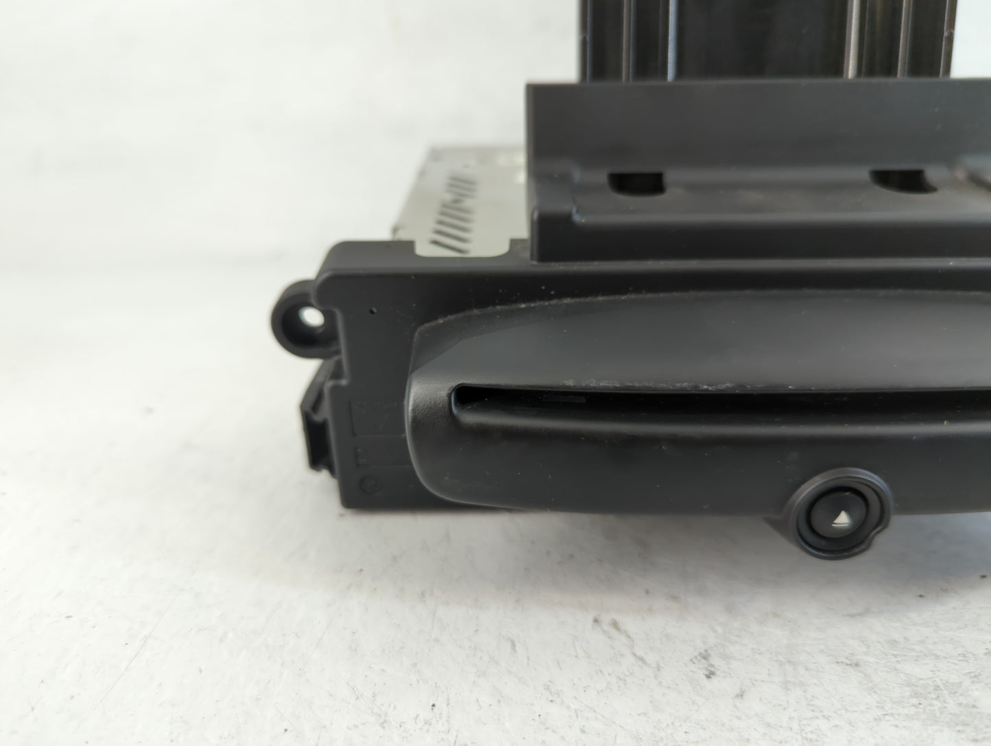 2014 Mini Cooper Radio AM FM Cd Player Receiver Replacement P/N:6512 3456762-01 Fits OEM Used Auto Parts - Oemusedautoparts1.com