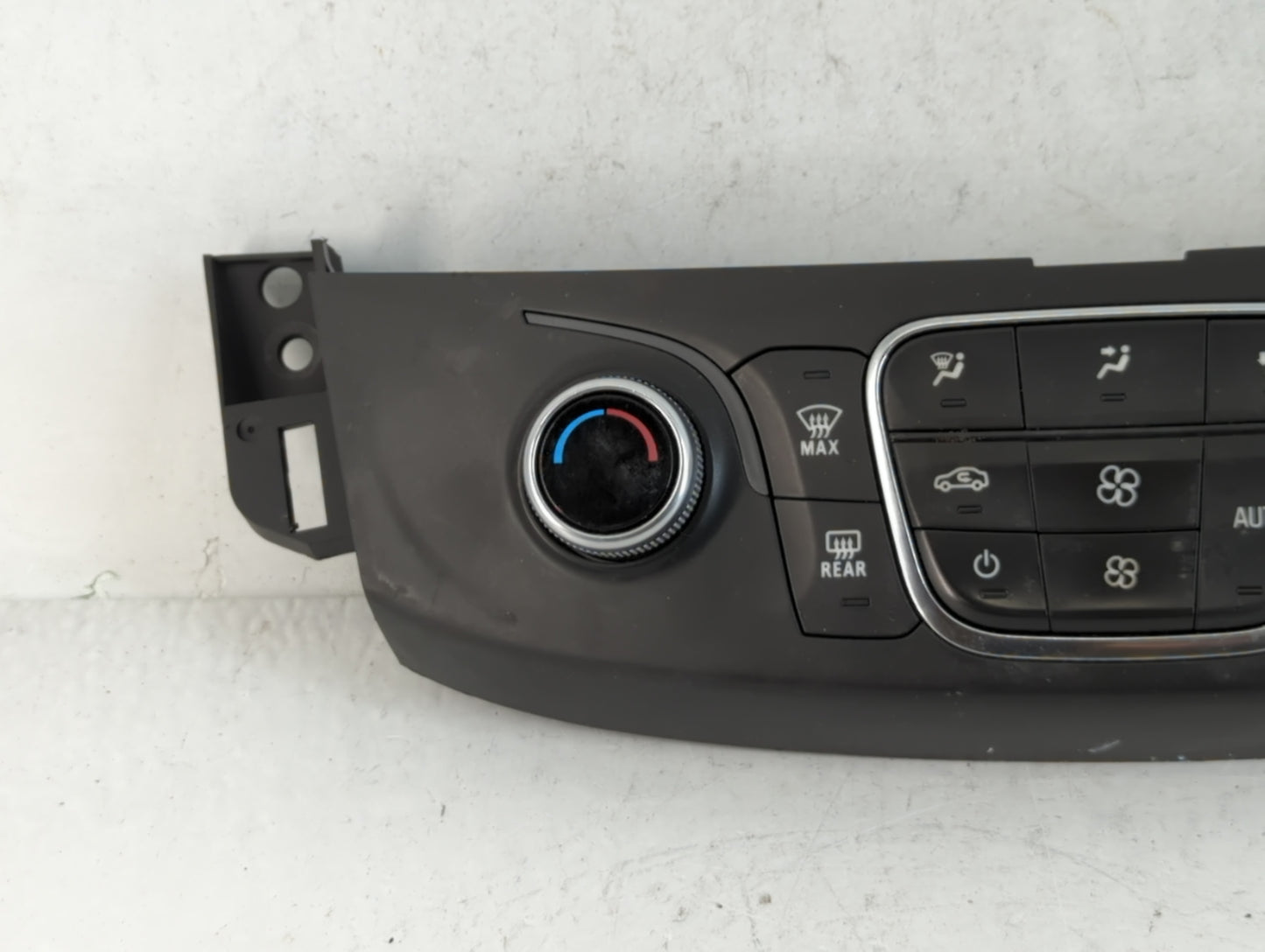 2018-2022 Chevrolet Traverse Climate Control Module Temperature AC/Heater Replacement P/N:84344401 Fits OEM Used Auto Parts - Oemusedautoparts1.com