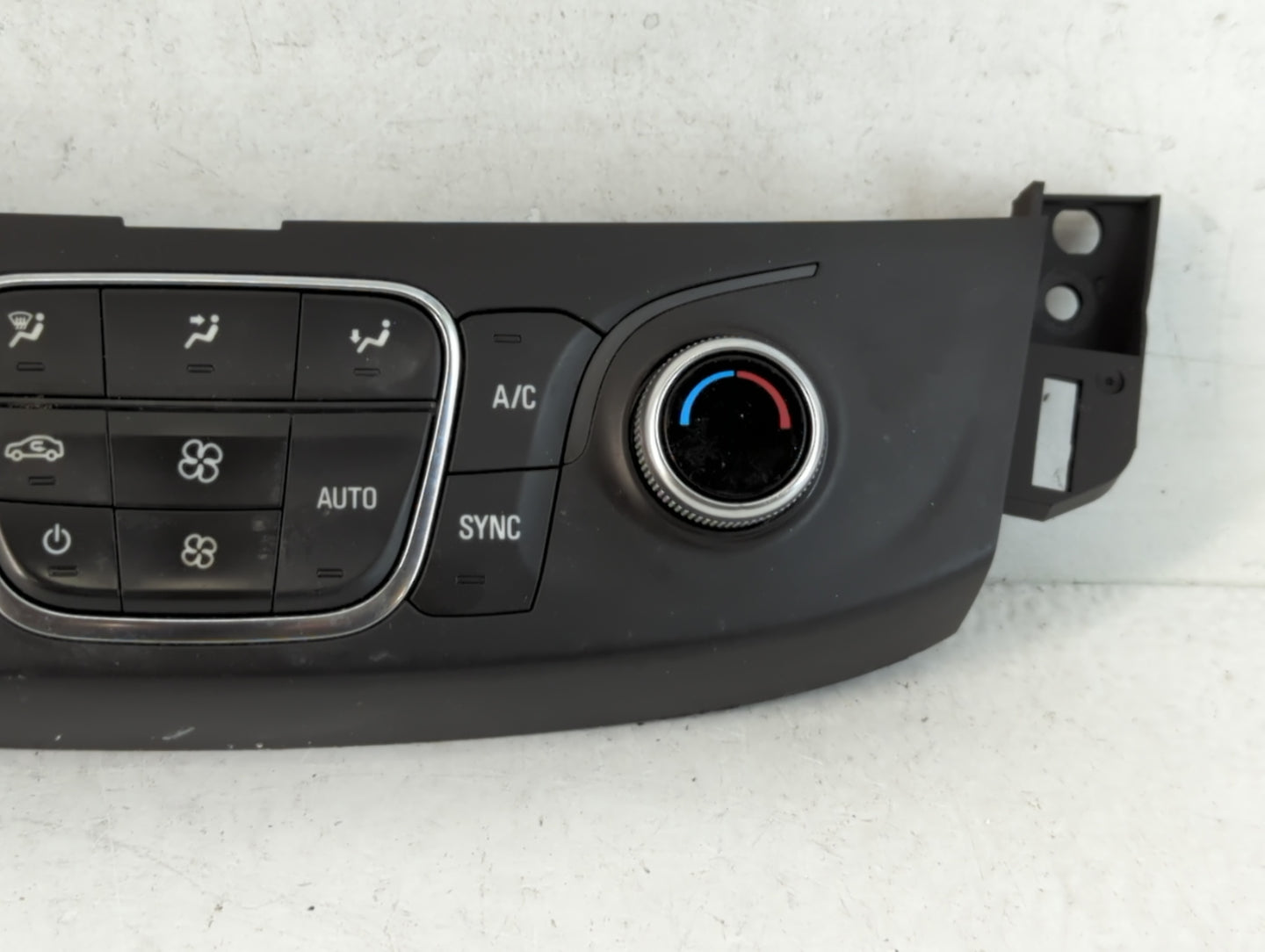 2018-2022 Chevrolet Traverse Climate Control Module Temperature AC/Heater Replacement P/N:84344401 Fits OEM Used Auto Parts - Oemusedautoparts1.com