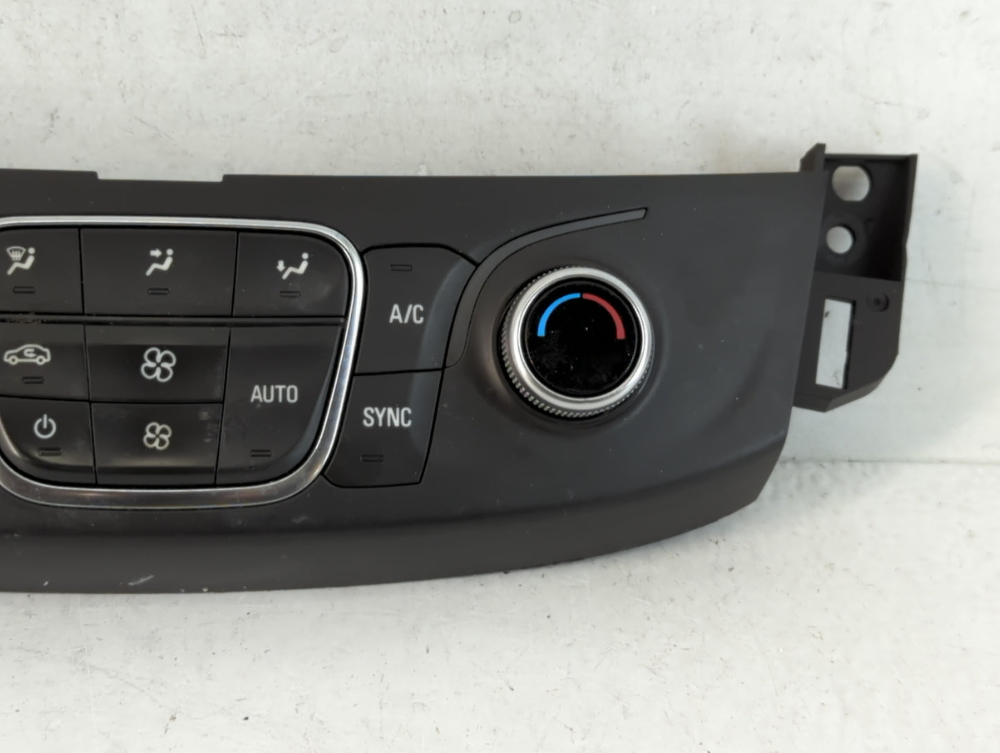 2018-2022 Chevrolet Traverse Climate Control Module Temperature AC/Heater Replacement P/N:84344401 Fits OEM Used Auto Parts - Oemusedautoparts1.com