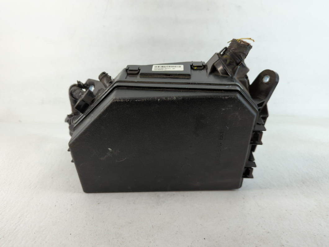 2018-2022 Toyota C-Hr Fusebox Fuse Box Panel Relay Module P/N:023869 82111F4X00 Fits Fits 2018 2019 2020 2021 2022 OEM Used Auto Parts