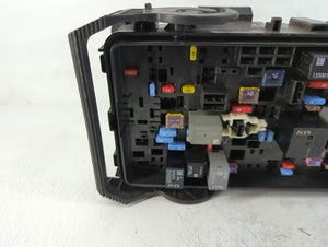 2019-2021 Chevrolet Malibu Fusebox Fuse Box Panel Relay Module P/N:84586306_01 Fits Fits 2019 2020 2021 OEM Used Auto Parts