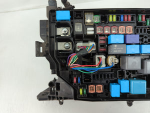 2014-2019 Toyota Corolla Fusebox Fuse Box Panel Relay Module P/N:82662-02660 Fits Fits 2014 2015 2016 2017 2018 2019 OEM Used Auto Parts