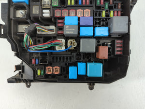 2014-2019 Toyota Corolla Fusebox Fuse Box Panel Relay Module P/N:82662-02661 Fits Fits 2014 2015 2016 2017 2018 2019 OEM Used Auto Parts