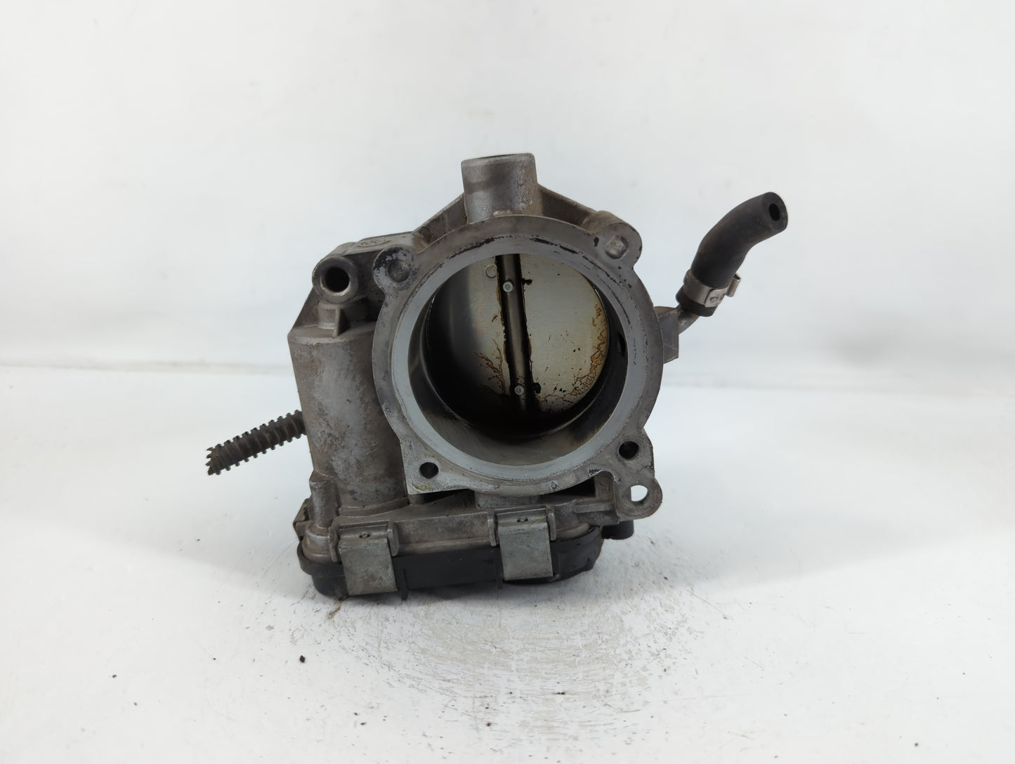 2006-2014 Volkswagen Jetta Throttle Body P/N:01818 21 22 Fits Fits 2006 2007 2008 2009 2010 2011 2012 2013 2014 OEM Used Auto Parts - Oemusedautoparts1.com