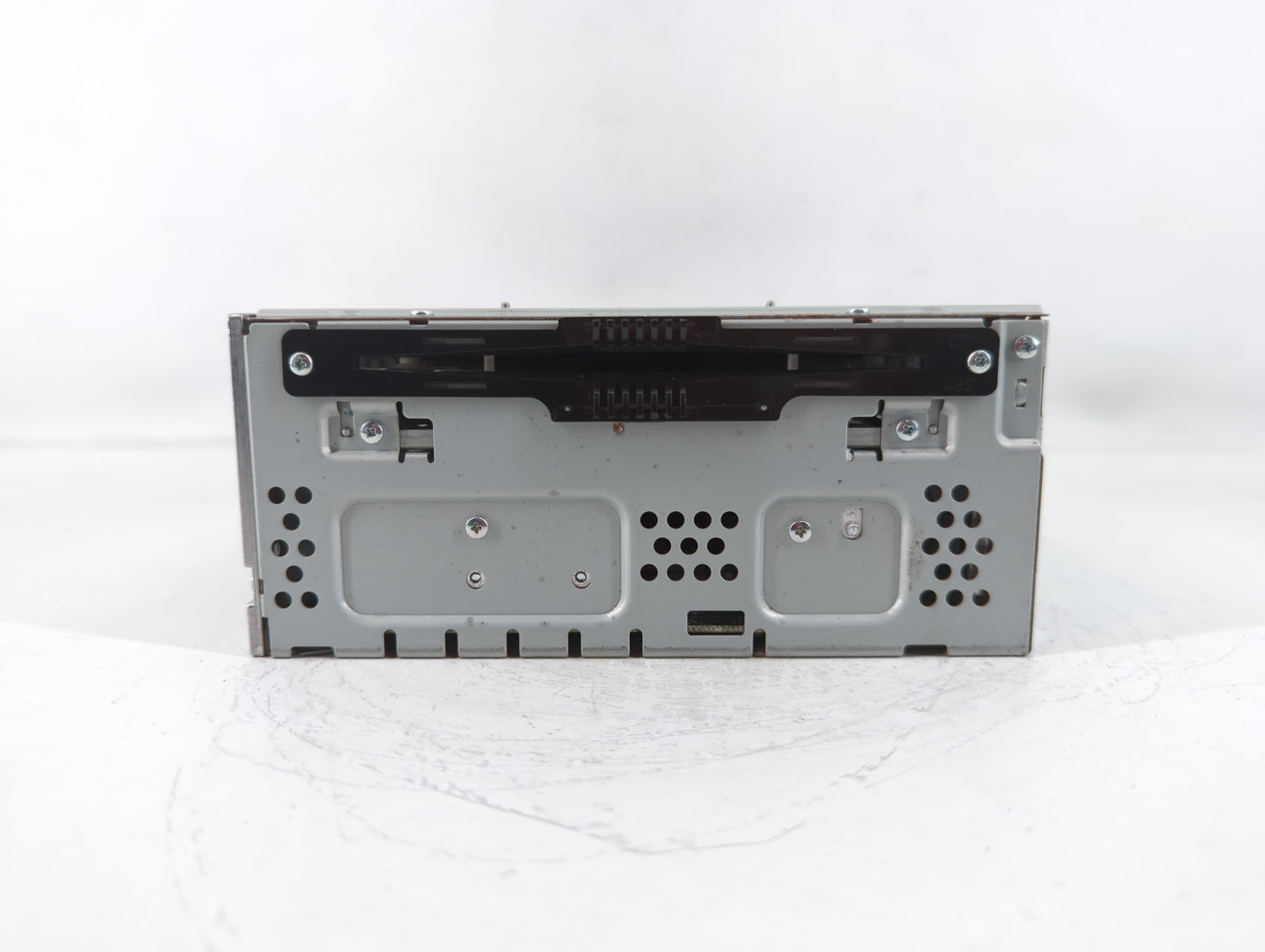 2014-2015 Lincoln Mkt Radio AM FM Cd Player Receiver Replacement P/N:CQ-FJ32E9UMD Fits Fits 2014 2015 OEM Used Auto Parts - Oemusedautoparts1.com