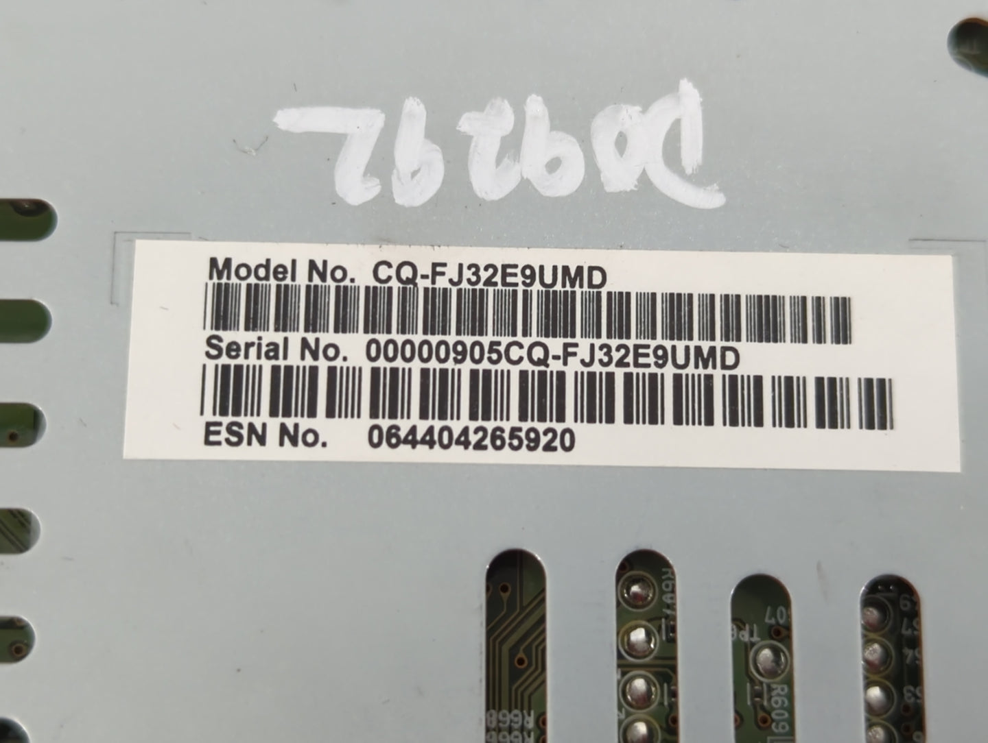 2014-2015 Lincoln Mkt Radio AM FM Cd Player Receiver Replacement P/N:CQ-FJ32E9UMD Fits Fits 2014 2015 OEM Used Auto Parts - Oemusedautoparts1.com