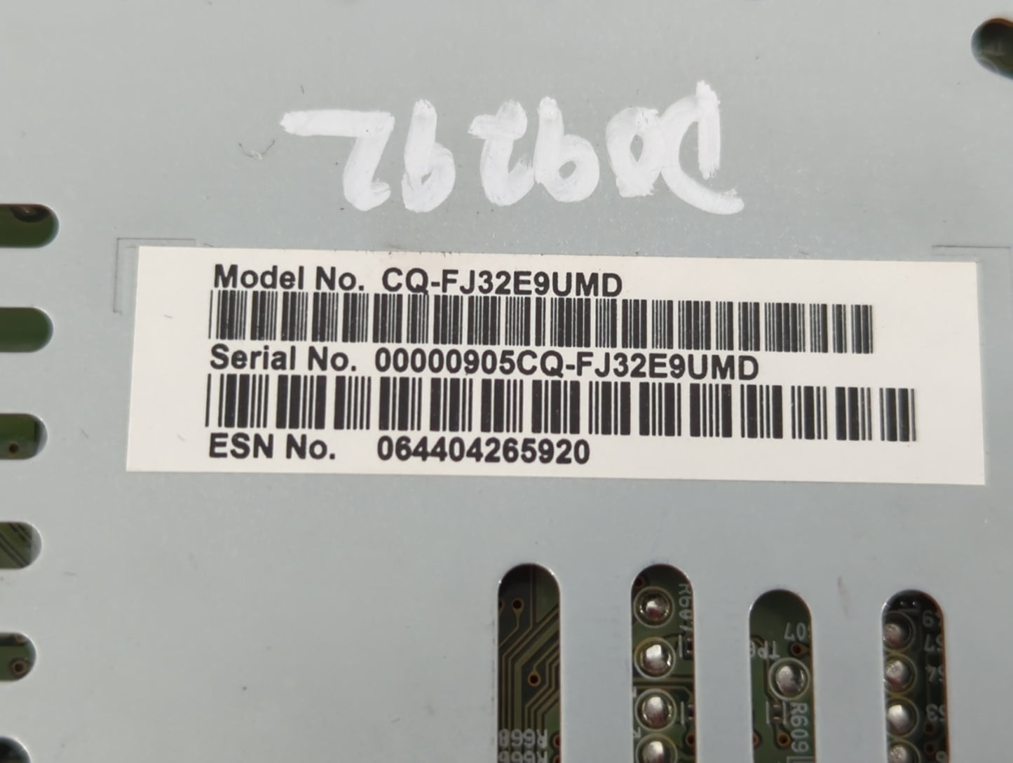 2014-2015 Lincoln Mkt Radio AM FM Cd Player Receiver Replacement P/N:CQ-FJ32E9UMD Fits Fits 2014 2015 OEM Used Auto Parts - Oemusedautoparts1.com