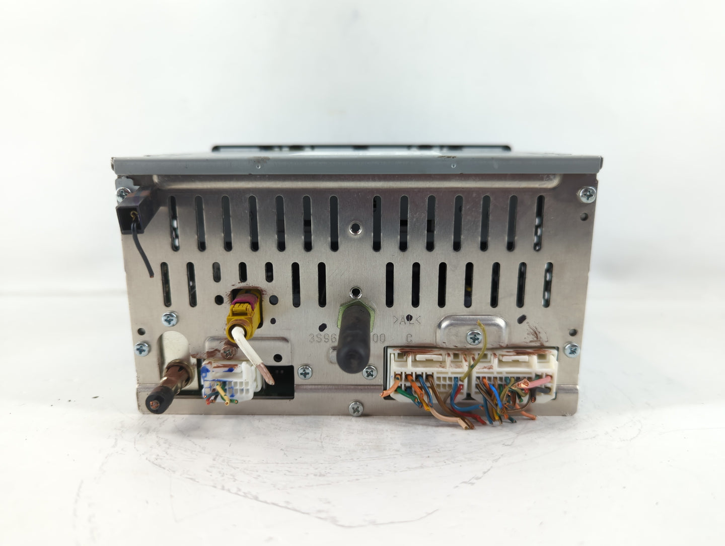 2014-2015 Hyundai Sonata Radio AM FM Cd Player Receiver Replacement P/N:96180-3Q8004X Fits Fits 2014 2015 OEM Used Auto Parts - Oemusedautoparts1.com
