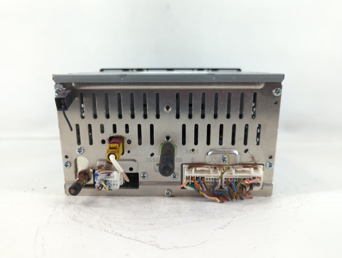 2014-2015 Hyundai Sonata Radio AM FM Cd Player Receiver Replacement P/N:96180-3Q8004X Fits Fits 2014 2015 OEM Used Auto Parts - Oemusedautoparts1.com