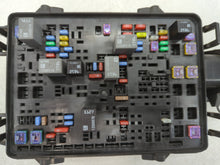 2017-2019 Gmc Sierra 1500 Fusebox Fuse Box Panel Relay Module P/N:84075776_02 Fits Fits 2017 2018 2019 OEM Used Auto Parts