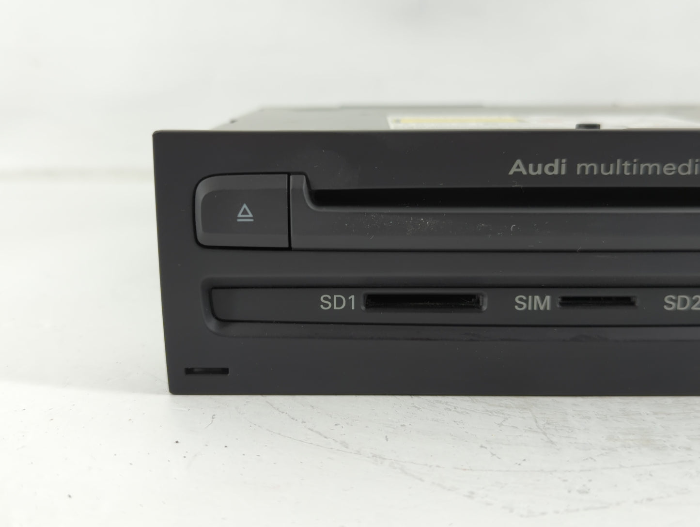 2011-2016 Audi A8 Radio AM FM Cd Player Receiver Replacement P/N:4H0 035 746 C Fits Fits 2011 2012 2013 2014 2015 2016 OEM Used Auto Parts - Oemusedautoparts1.com