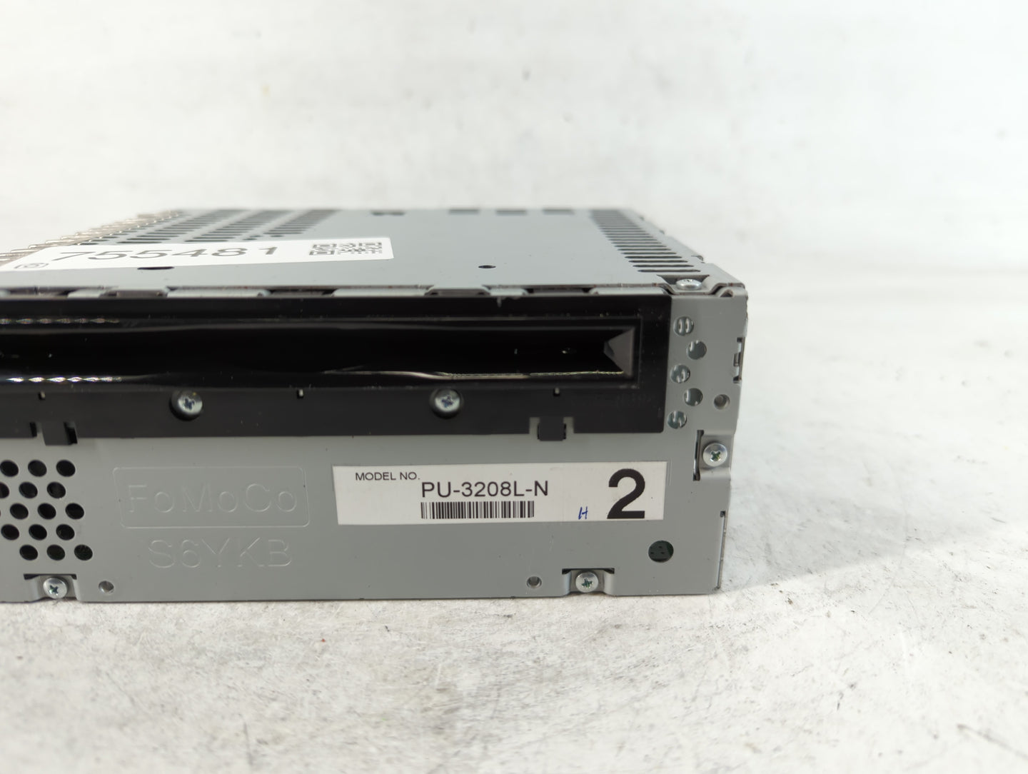 2011 Ford Edge Radio AM FM Cd Player Receiver Replacement P/N:BT4T-19C107-BN BT4T-19C107-FB Fits OEM Used Auto Parts - Oemusedautoparts1.com