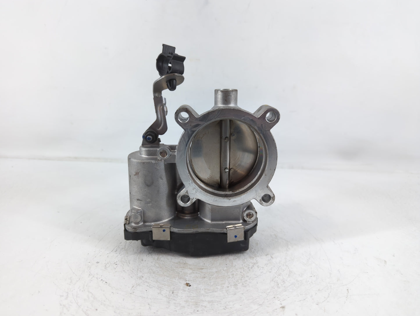 2017-2022 Jeep Compass Throttle Body P/N:04891970AD Fits Fits 2014 2015 2016 2017 2018 2019 2020 2021 2022 OEM Used Auto Parts - Oemusedautoparts1.com