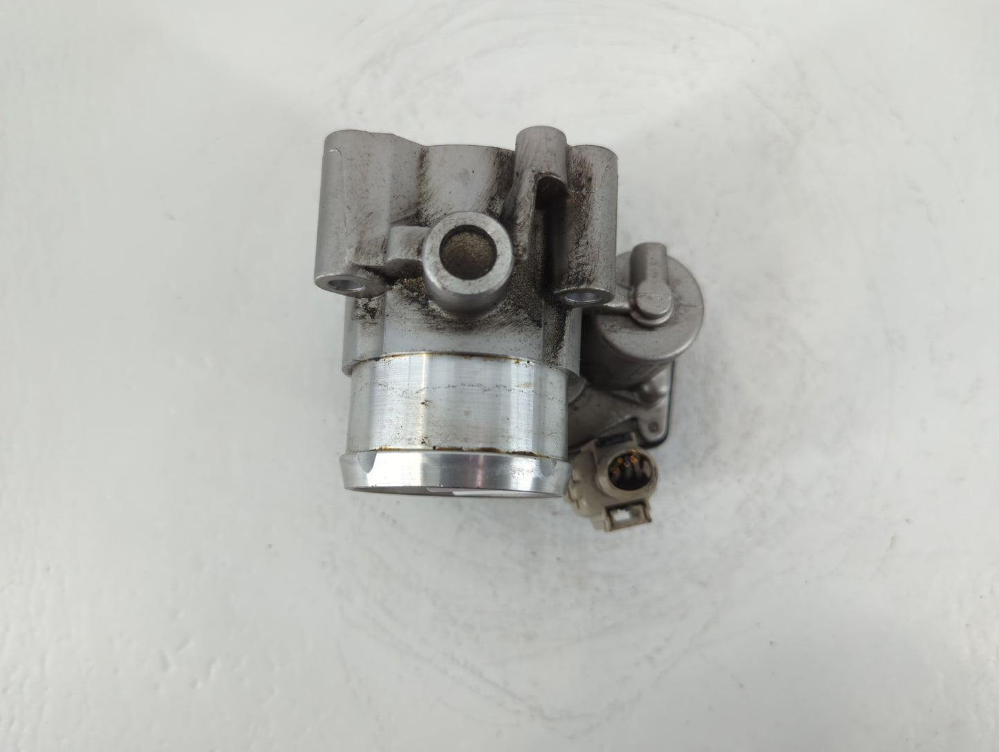 2014-2020 Ford Fusion Throttle Body P/N:B15 345 4432 Fits Fits 2014 2015 2016 2017 2018 2019 2020 OEM Used Auto Parts - Oemusedautoparts1.com