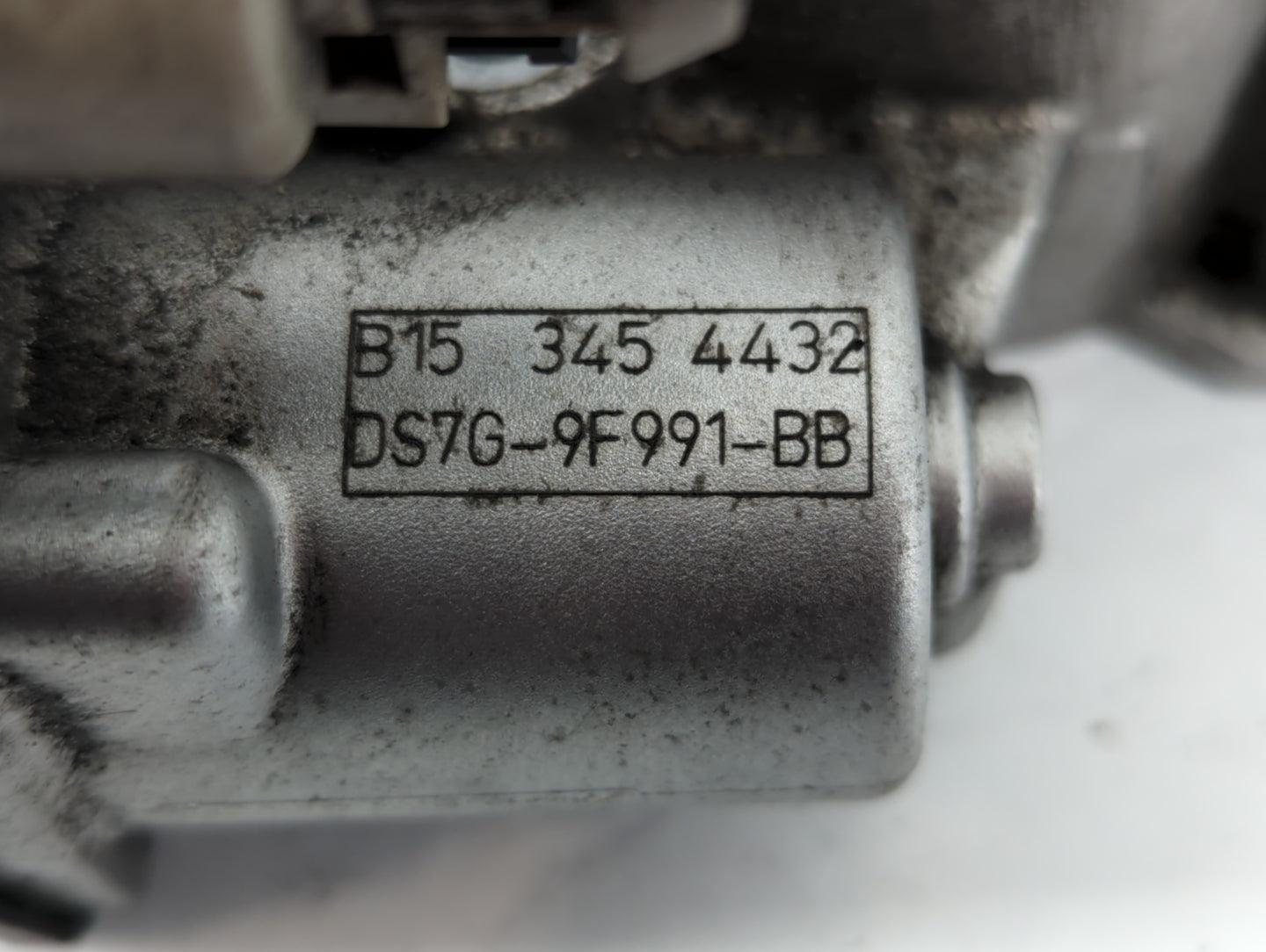 2014-2020 Ford Fusion Throttle Body P/N:B15 345 4432 Fits Fits 2014 2015 2016 2017 2018 2019 2020 OEM Used Auto Parts - Oemusedautoparts1.com