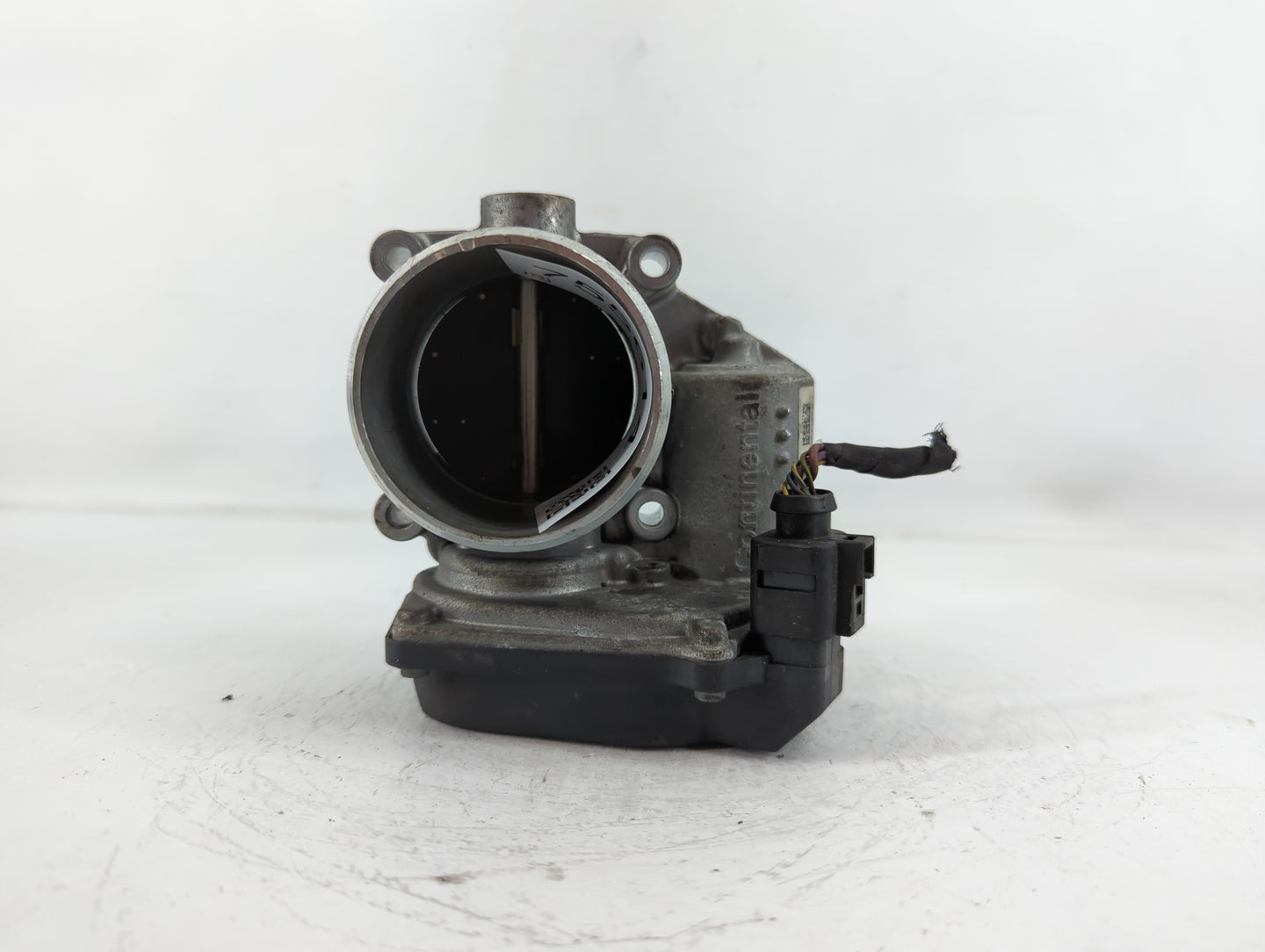 2007-2016 Volkswagen Eos Throttle Body P/N:06F 133 062 Q Fits OEM Used Auto Parts - Oemusedautoparts1.com